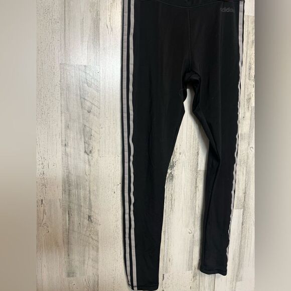 Adidas pants - Picture 5 of 7